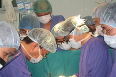 Cứu sống một du khách người Mỹ mắc bệnh hiểm nghèo