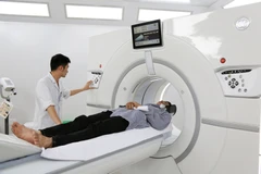 Máy chụp cắt lớp Revolution CT 512 lát hiệu suất cao. (Ảnh: PV/Vietnam+)