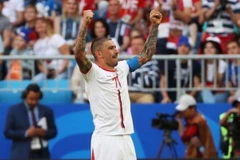 Aleksandar Kolarov sau khi ghi bàn thắng duy nhất từ một quả đá phạt ở phút thứ 56 của trận đấu. (Ảnh: THX/TTXVN)