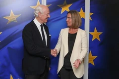 Đại diện cấp cao phụ trách chính sách an ninh và đối ngoại của EU Federica Mogherini và Đặc phái viên Liên hợp quốc về Syria Staffan de Mistura. (Nguồn: europa)