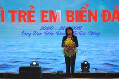 Phó Chủ tịch nước Đặng Thị Ngọc Thịnh phát biểu tại chương trình. (Ảnh: Đinh Văn Nhiều/TTXVN)