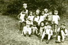 Hàng trăm ngàn con hoang ra đời khi Tây Đức bị chiếm đóng