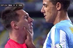 Nghi án Messi chửi đối thủ nên bị hậu vệ Malaga bóp cổ