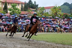 Các vận động viên tranh tài trên đường đua chung kết. (Ảnh: Quốc Khánh/TTXVN)