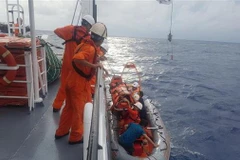 Cứu hộ ngư dân gặp nạn. Ảnh minh họa. (Ảnh: TTXVN phát)