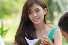 Quán quân Mâu Thủy lấn sân truyền hình với vai nữ chính "2 trong 1"