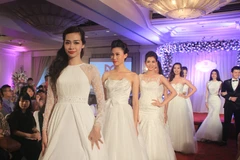 [Photo] Triển lãm thời trang cưới 2014 tại Metropole Hà Nội 