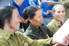 Giao lưu “Tri ân và chia sẻ” với các cựu Thanh niên xung phong 
