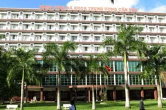 Đề nghị Bộ Y tế lập Hội đồng kết luận vụ cắt nhầm buồng trứng