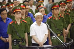 [Photo] Hội đồng xét xử tuyên phạt bầu Kiên 30 năm tù giam