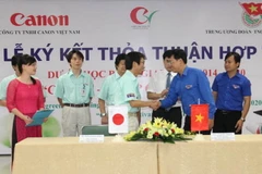 Gần 5 tỷ đồng hỗ trợ học sinh, sinh viên khó khăn học giỏi