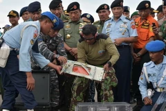 Indonesia trục vớt thành công hộp đen-thiết bị ghi âm buồng lái