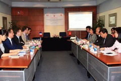 Quang cảnh Kỳ họp lần thứ 21 của Ủy ban phối hợp Việt-Pháp về chương trình hợp tác với Viện Trao đổi văn hóa với Pháp (IDECAF). (Ảnh: Xuân Khu/TTXVN)