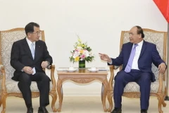 Thủ tướng Nguyễn Xuân Phúc tiếp ông Ryu Shionoya, Chủ tịch Liên minh Nghị sỹ hữu nghị Nhật Bản-Mekong. (Ảnh: Thống Nhất/TTXVN)