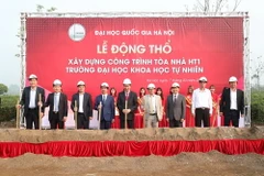 Nghi thức động thổ dự án. (Nguồn: Đại học Quốc gia Hà Nội)