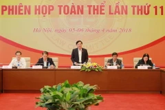 Ông Nguyễn Khắc Định, Chủ nhiệm Ủy ban Pháp luật của Quốc hội chủ trì phiên họp. (Ảnh: Dương Giang/TTXVN)