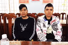 Bàn giao hai đối tượng bị truy nã đặc biệt cho Công an Trung Quốc