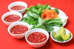 Ăn tiết canh lợn dịp Tết, một bệnh nhân phải nhập viện cấp cứu