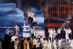 Một tiết mục biểu diễn tại điểm cầu Hội trường Thống Nhất, Thành phố Hồ Chí Minh. (Ảnh: Thế Anh/TTXVN)