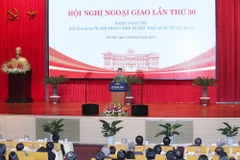 Chủ tịch Quốc hội Nguyễn Thị Kim Ngân phát biểu tại Hội nghị ngoại giao lần thứ 30. (Ảnh: Trọng Đức/TTXVN)