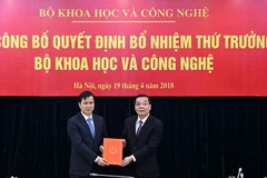 Trao quyết định bổ nhiệm Thứ trưởng Bộ Khoa học và Công nghệ