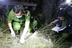 Lực lượng chức năng khám nghiệm hiện trường vụ hỗn chiến tranh chấp đất đai tại xã Ea Bung, huyện Ea Súp, Đắk Lắk. (Ảnh: Phạm Cường-Ngọc Hùng/TTXVN)