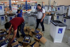 Khu vực tập trung hòm phiếu bầu cử Quốc hội Iraq. (Nguồn: Reuters)