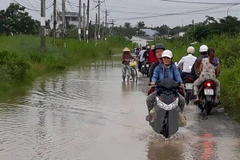 Tuyến đường khu dân cư Thiên Long, thành phố Bạc Liêu, bị ngập do triều cường dâng. (Ảnh minh họa: Huỳnh Sử/TTXVN)