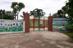 Vụ các cô giáo quỳ gối để xin được dạy: Khiển trách 5 cán bộ