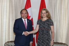 Thủ tướng Nguyễn Xuân Phúc gặp Toàn quyền Canada Julie Payette. (Ảnh: Thống Nhất/TTXVN)