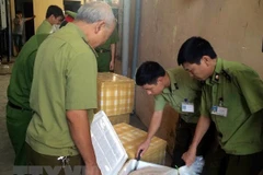 Tang vật một vụ vận chuyển thực phẩm bẩn bị phát hiện. (Nguồn: TTXVN)