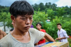 [Mega Story] Cơn lũ thốc tháo và nước mắt buốt lạnh ở thôn Tùng Nùn