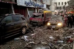 Cảnh đổ nát sau vụ không kích của Israel xuống khu vực ngoại ô thủ đô Beirut của Liban. (Ảnh: REUTERS/TTXVN)