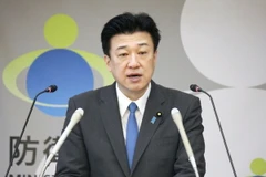 Bộ trưởng Quốc phòng Nhật Bản Minoru Kihara phát biểu trong một cuộc họp báo ở Tokyo. (Ảnh: Kyodo/TTXVN)