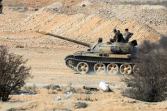 Xe tăng của quân đội chính phủ Syria. (Nguồn: Sputnik)
