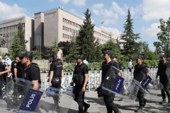 Cảnh sát Thổ Nhĩ Kỳ tuần tra tại Ankara ngày 7/8. (Nguồn: AFP/TTXVN)