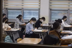 Học sinh Hàn Quốc. (Ảnh: AFP/TTXVN)