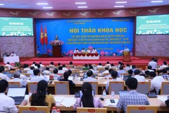 Lãnh đạo các địa phương trong Vùng Đông Nam Bộ, các chuyên gia, nhà khoa học dự Hội thảo. (Ảnh: Sỹ Tuyên/TTXVN)