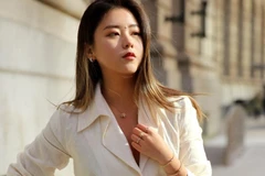 Bí quyết giúp bạn đi chúc Tết cả ngày không lo lớp trang điểm phai màu