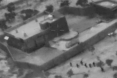 (Ảnh do Bộ Quốc phòng Mỹ công bố ngày 30/10/2019): Hình ảnh trích từ video về cuộc đột kích tiêu diệt thủ lĩnh IS Abu Bakr al-Baghdadi của lực lượng đặc nhiệm Mỹ tại Syria ngày 26/10/2019. (Ảnh: AFP/TTXVN)