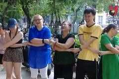 [Video] Yoga cười - bộ môn có ích cho bệnh nhân ung thư