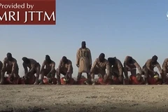 Những phiến quân đeo mặt nạ đen ở Nigeria hành hình 10 người đàn ông Kito giáo. (Nguồn: memri.org)
