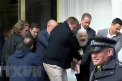 [Video] Ecuador bị tấn công mạng dồn dập sau vụ bắt giữ J. Assange