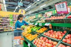 Người dân mua sắm tại một siêu thị ở Ấn Độ. (Nguồn: freshfruitportal.com)