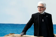 Huyền thoại hãng thời trang Chanel Karl Lagerfeld qua đời