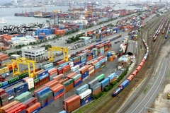 Hàng hóa được xếp tại cảng Busan, Hàn Quốc. (Nguồn: AFP/TTXVN)