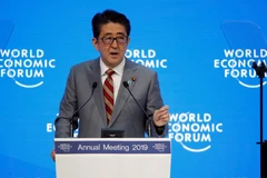 Thủ tướng Nhật Bản Shinzo Abe phát biểu trong khuôn khổ Diễn đàn Kinh tế Thế giới (WEF) ngày 23/1. (Nguồn: Reuters)