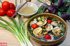 Bún ốc vỉa hè - món ăn không thể thiếu trong ẩm thực Hà Nội