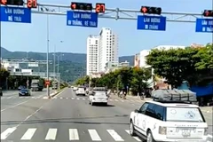 Vụ đoàn xe vượt đèn đỏ tại Đà Nẵng: Tước giấy phép lái xe 2 tháng 