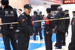 Cảnh sát tại hiện trường. (Nguồn: scmp.com)